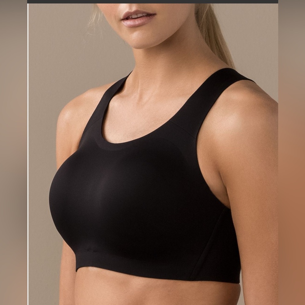 Lululemon Enlite Sports Bra